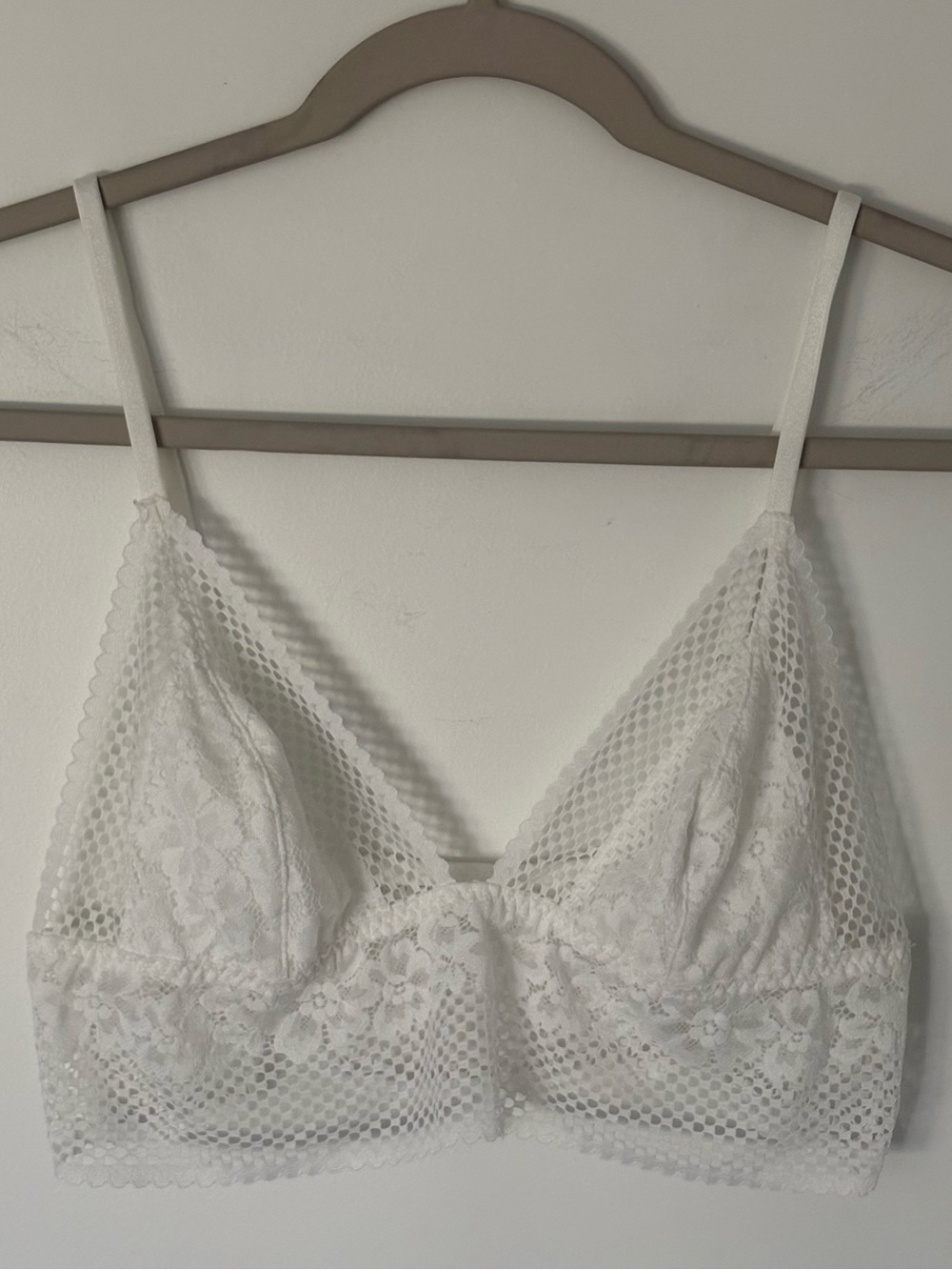 Cute Bralette Bundle (3) - Auden, Colsie, & Lace Triangle Bralette- Size Lg - Picture 12 of 15